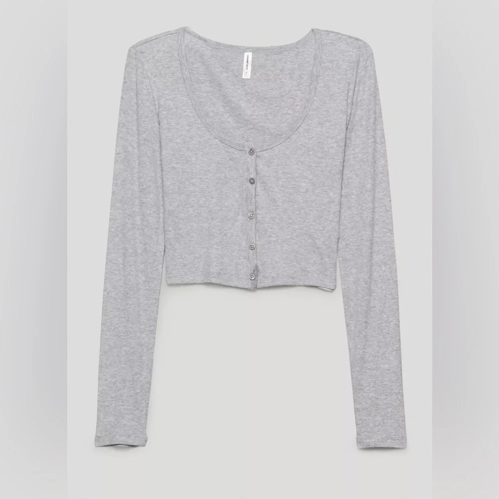 Sunday Best Holly Longsleeve - Picture 8 of 9